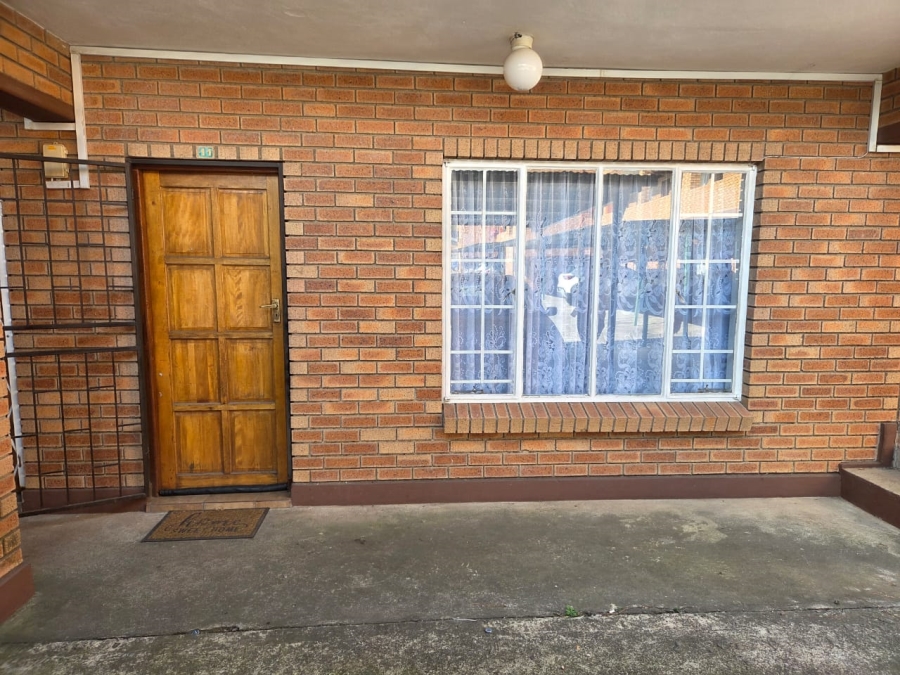 1 Bedroom Property for Sale in Rustenburg Central North West